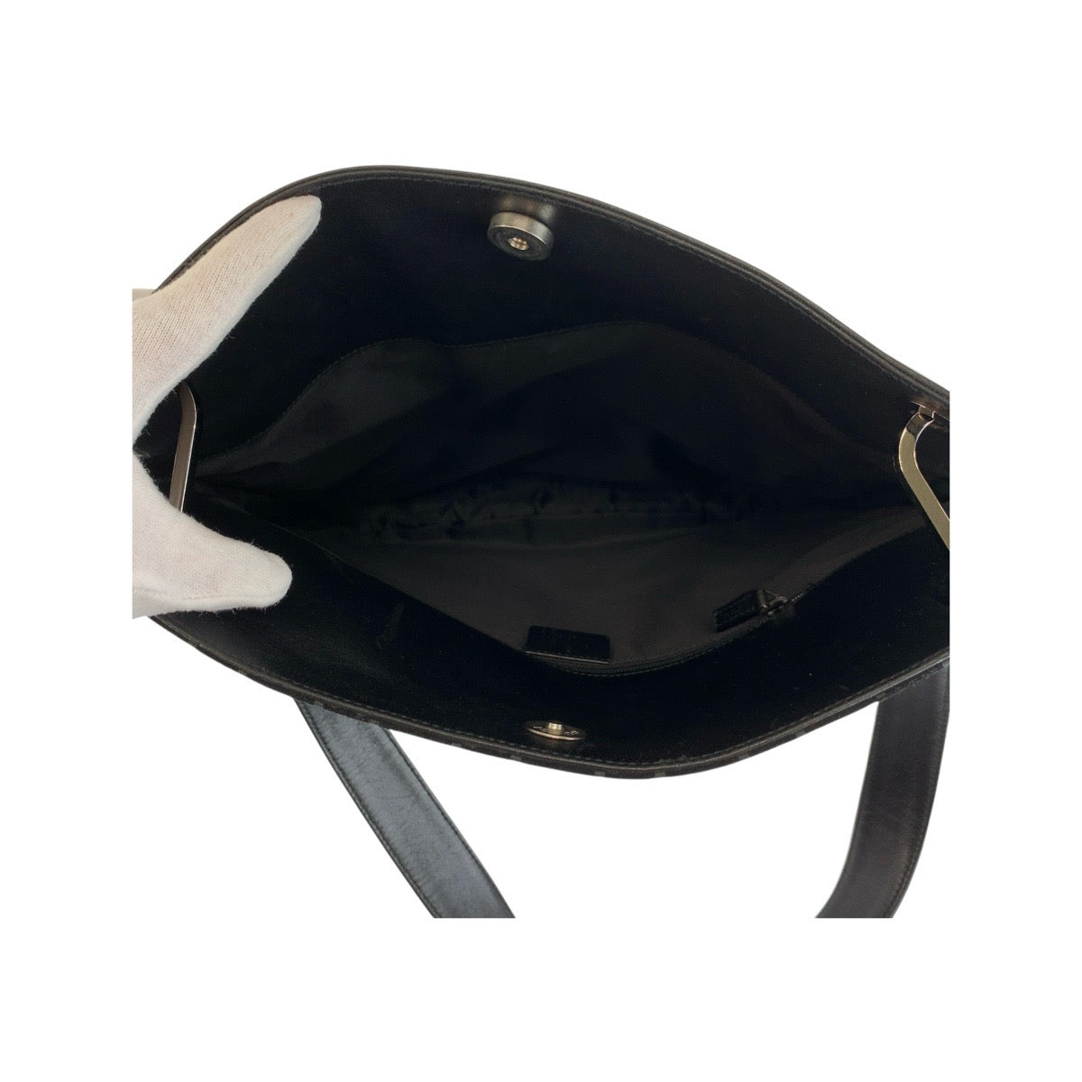 20823
GUCCI グッチ ブラック 黒 シルバー金具 スウェード / レザー 001.3307 ショルダーバッグ レディース A45