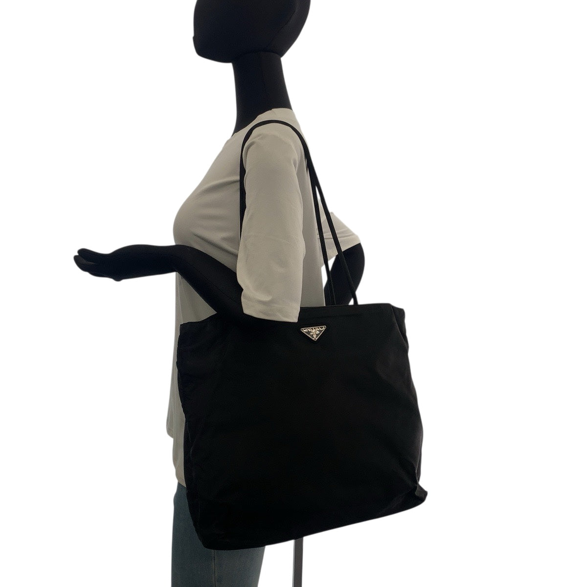 20881
PRADA プラダ テスート 三角ロゴプレート ブラック 黒 シルバー金具 ナイロン トートバッグ ショルダーバッグ レディース ABP35