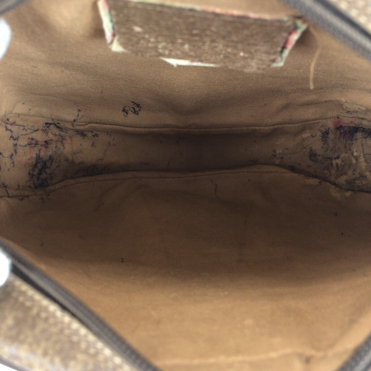 20882
GUCCI グッチ ヴィンテージ シェリーライン ベージュ ブラウン GGスプリームキャンバス 89 01 034 クラッチバッグ セカンドバッグ レディース AB16