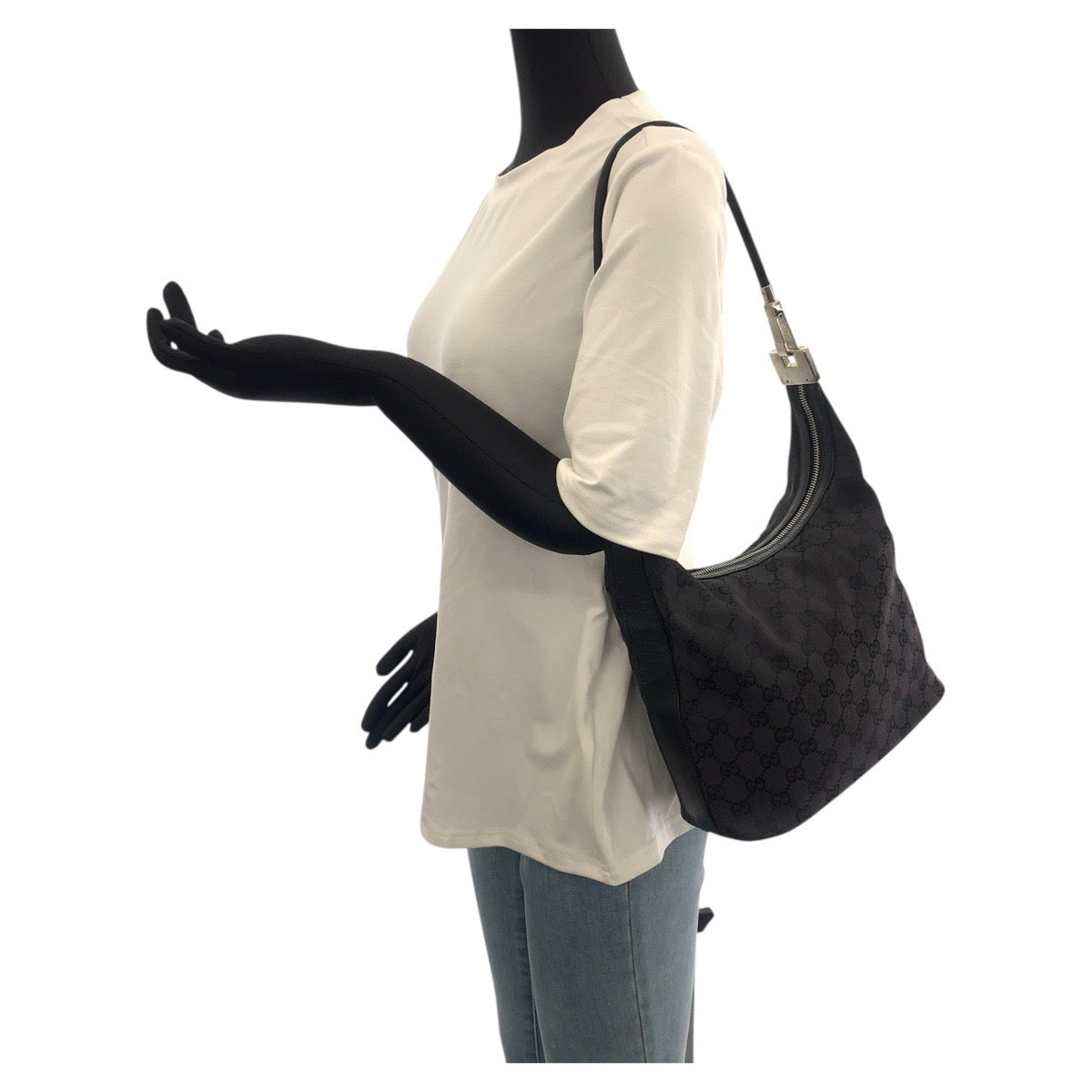 20888
GUCCI グッチ ブラック 黒 シルバー金具 GGキャンバス / レザー 001 3814 ショルダーバッグ レディース AB28