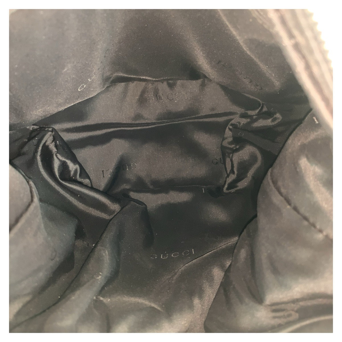 20888
GUCCI グッチ ブラック 黒 シルバー金具 GGキャンバス / レザー 001 3814 ショルダーバッグ レディース AB28