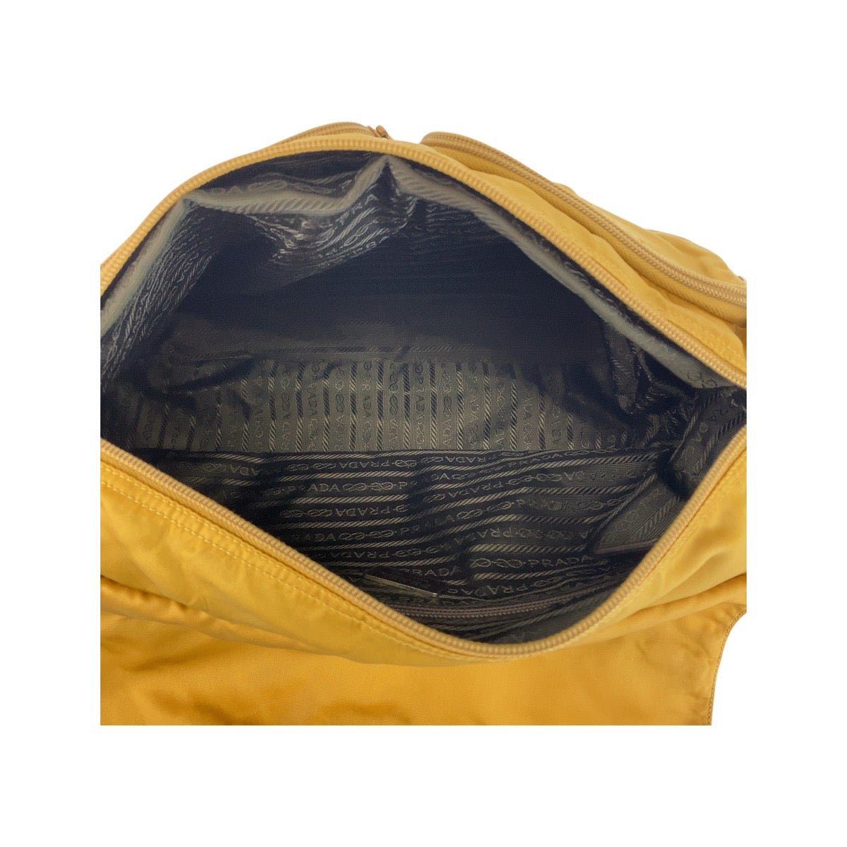 20889
PRADA プラダ テスート 三角ロゴプレート イエロー マスタード シルバー金具 ナイロン ショルダーバッグ メッセンジャーバッグ メンズ AB37