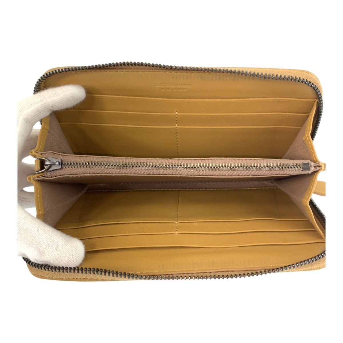 20927
BOTTEGAVENETA ボッテガヴェネタ イントレチャート ベージュ マスタード レザー B05493135F 長財布 ロングウォレット レディース ABP21