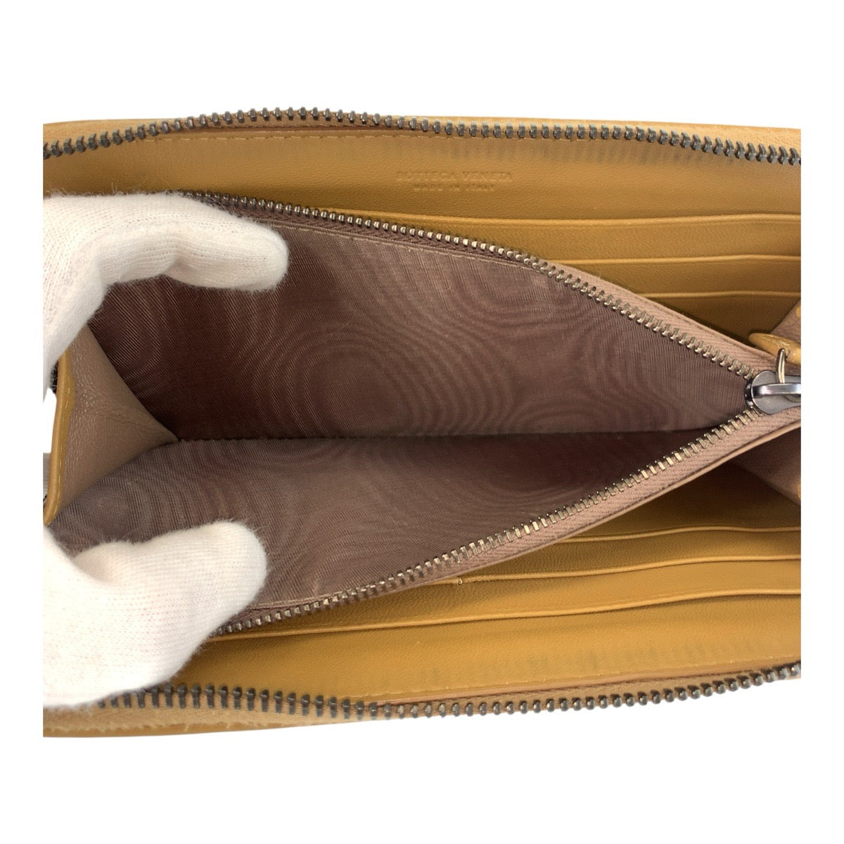 20927
BOTTEGAVENETA ボッテガヴェネタ イントレチャート ベージュ マスタード レザー B05493135F 長財布 ロングウォレット レディース ABP21