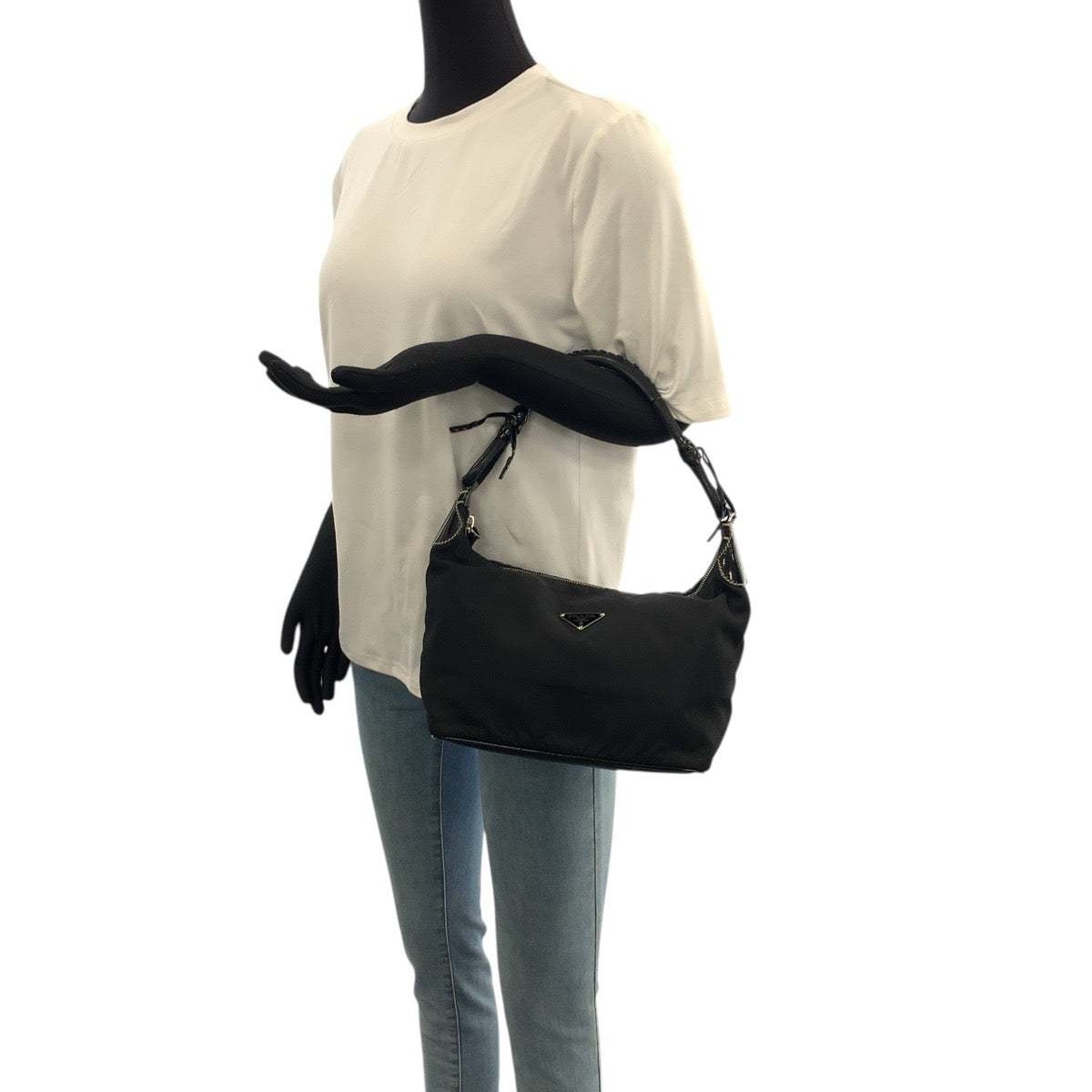 20951
PRADA プラダ テスート 三角ロゴプレート ブラック 黒 シルバー金具 ナイロン / レザー ショルダーバッグ ハンドバッグ レディース AB28