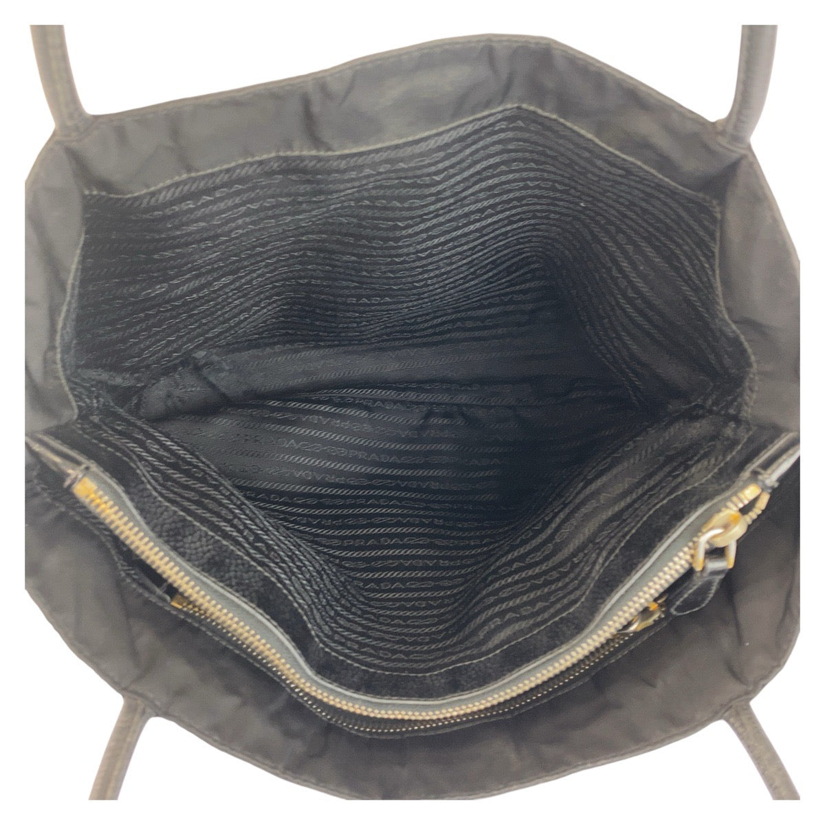 20983
PRADA プラダ テスート 三角ロゴプレート ブラック 黒 ゴールド金具 ナイロン トートバッグ ショルダーバッグ レディース AB28