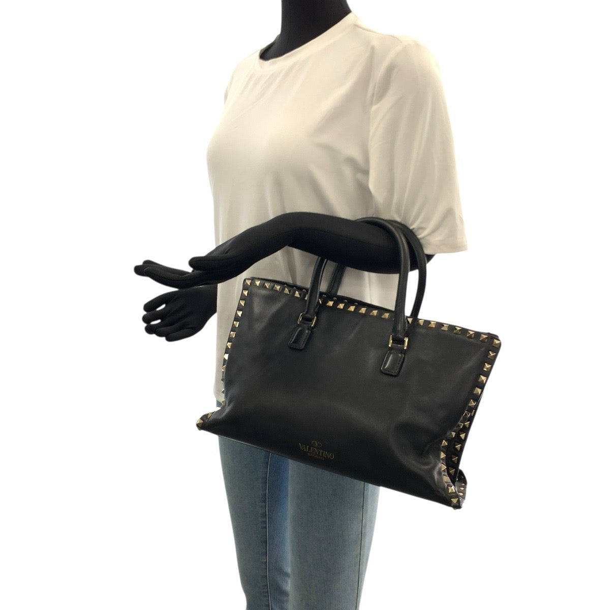 20986
Valentino Garavani ヴァレンティノ ガラヴァーニ ロックスタッズ ブラック 黒 ゴールド金具 レザー トートバッグ ショルダーバッグ 2way レディース AB32