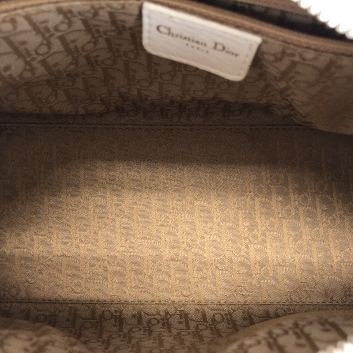 20989
Dior ディオール カナージュ レディディオール ミディアム ホワイト レザー 02-MA-0023 ハンドバッグ トートバッグ レディース ABP110