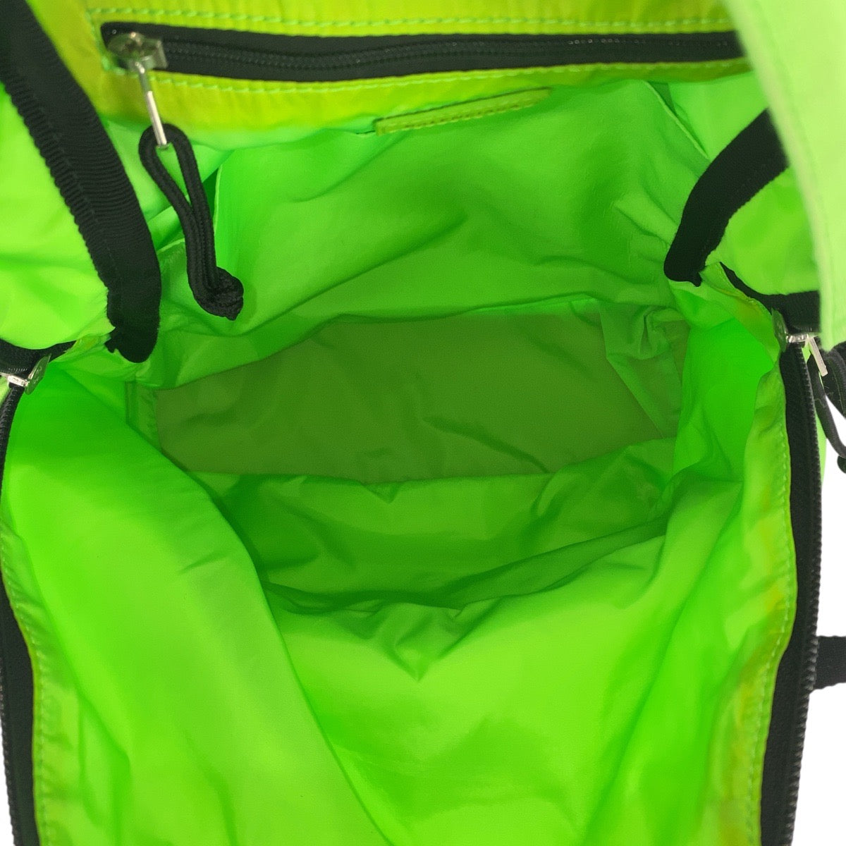 20990
BALENCIAGA バレンシアガ ライトグリーン ブラック シルバー金具 キャンバス リュックサック ホイールバックパック レディース AB40