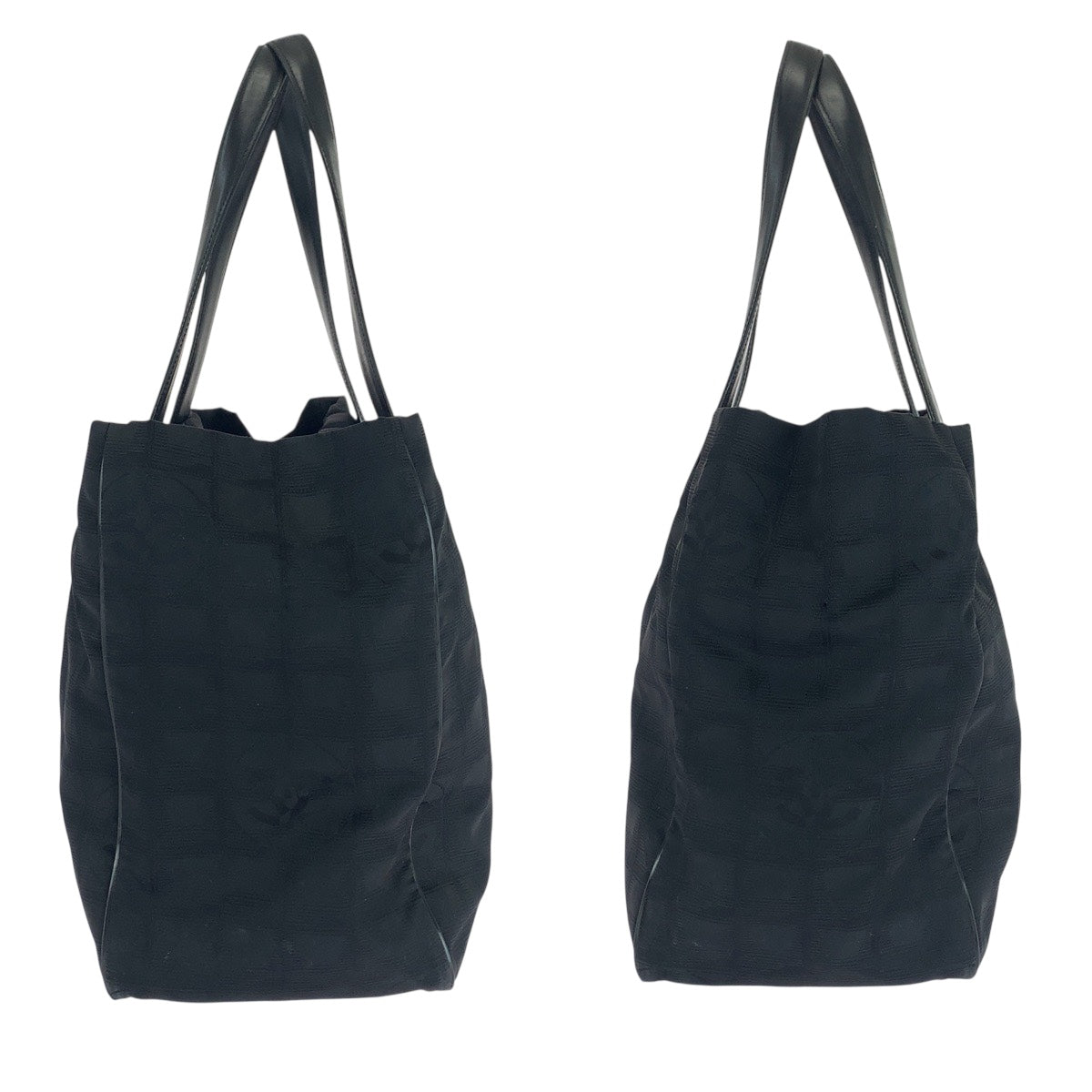 20991
CHANEL シャネル ニュートラベルライン ニュートラトートMM ブラック 黒 ゴールド金具 ナイロン / レザー トートバッグ ショルダーバッグ レディース AB30