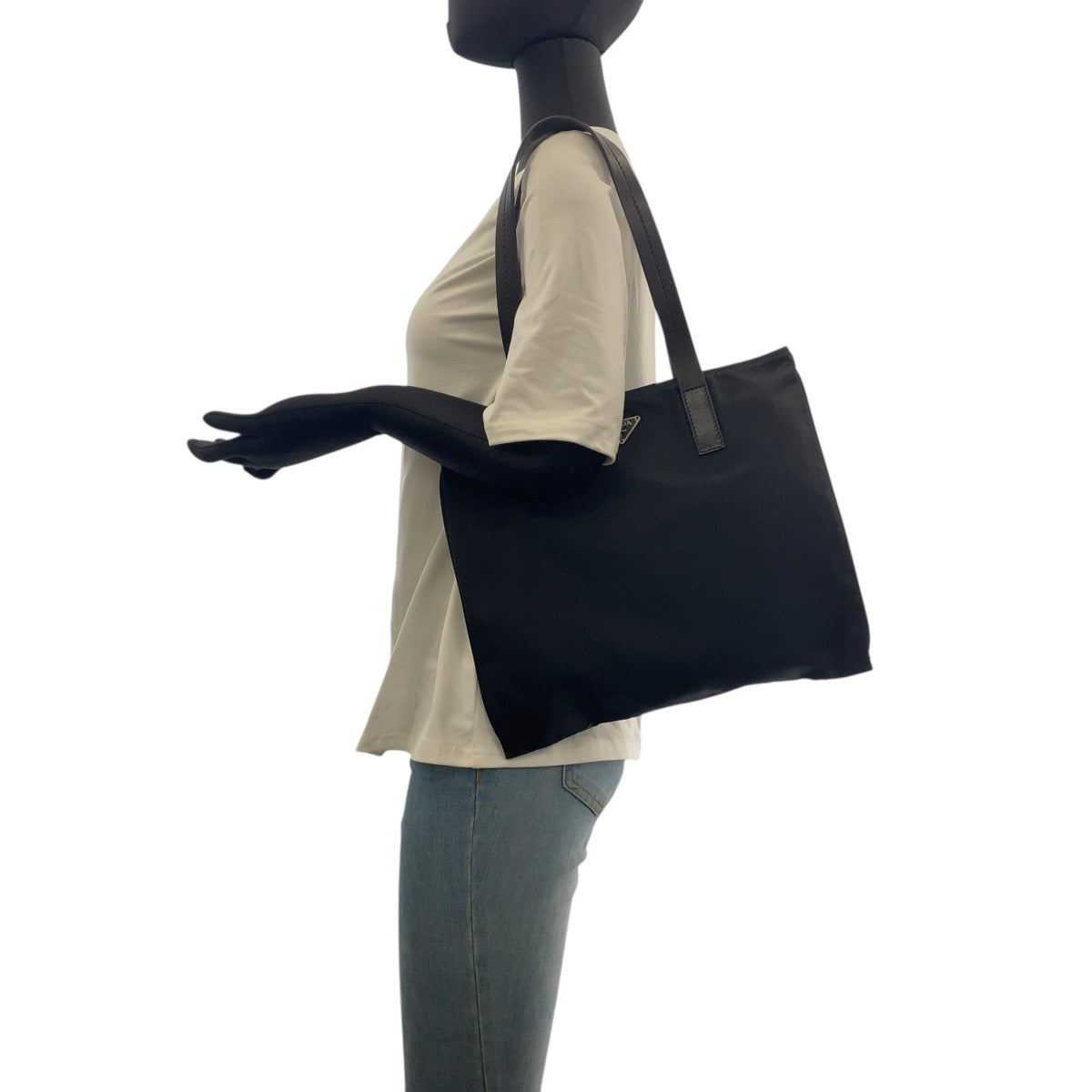 20992
PRADA プラダ テスート 三角ロゴプレート ブラック 黒 シルバー金具 ナイロン / レザー トートバッグ ショルダーバッグ レディース ABP28