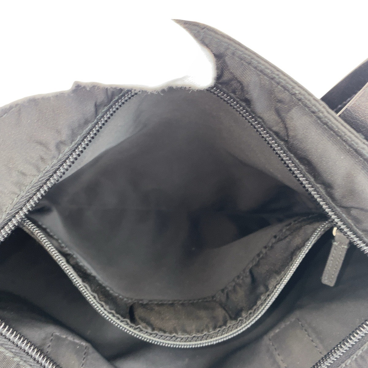 20992
PRADA プラダ テスート 三角ロゴプレート ブラック 黒 シルバー金具 ナイロン / レザー トートバッグ ショルダーバッグ レディース ABP28