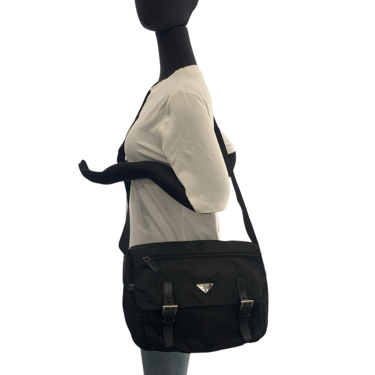 21001
PRADA プラダ テスート 三角ロゴプレート ブラック 黒 シルバー金具 ナイロン / レザー ショルダーバッグ メッセンジャーバッグ レディース ABP30