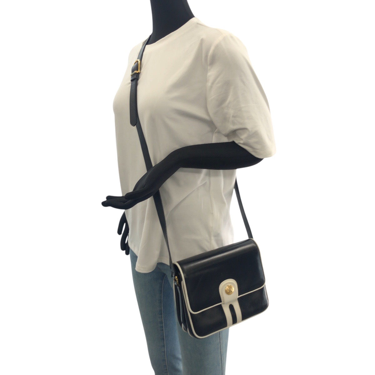 21013
CELINE セリーヌ ヴィンテージ ネイビー ホワイト ゴールド金具 レザー M08 ショルダーバッグ ポシェット レディース ABP35