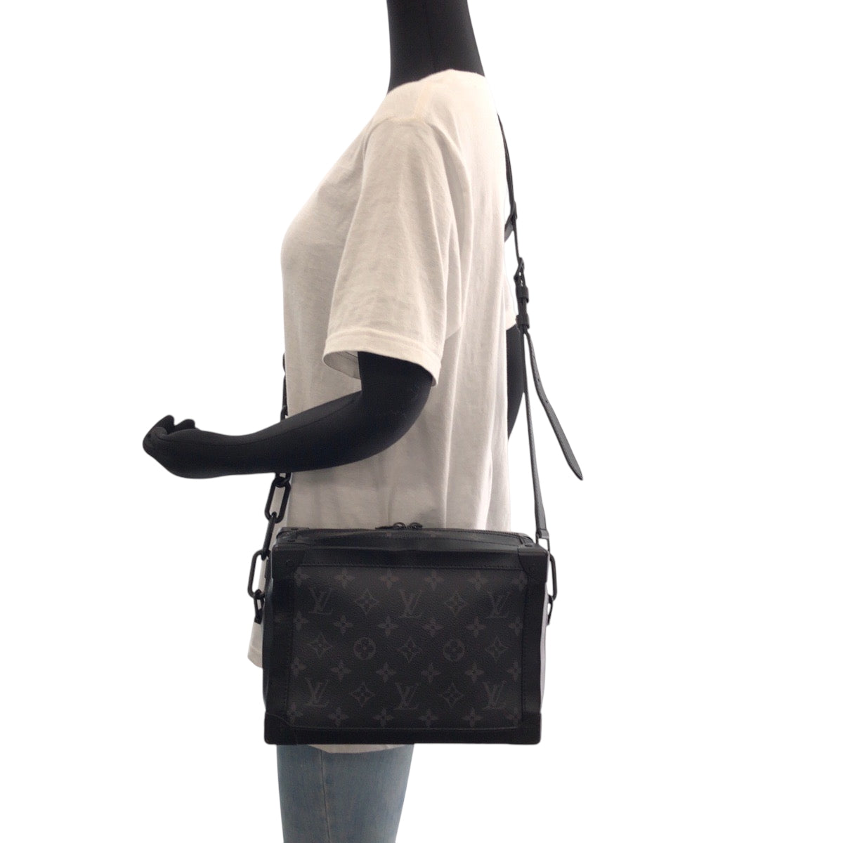 21043
LOUIS VUITTON ルイヴィトン モノグラム エクリプス ソフトトランク ブラック ブラック金具 PVC M44730 チェーン ショルダーバッグ ポシェット メンズ ABP