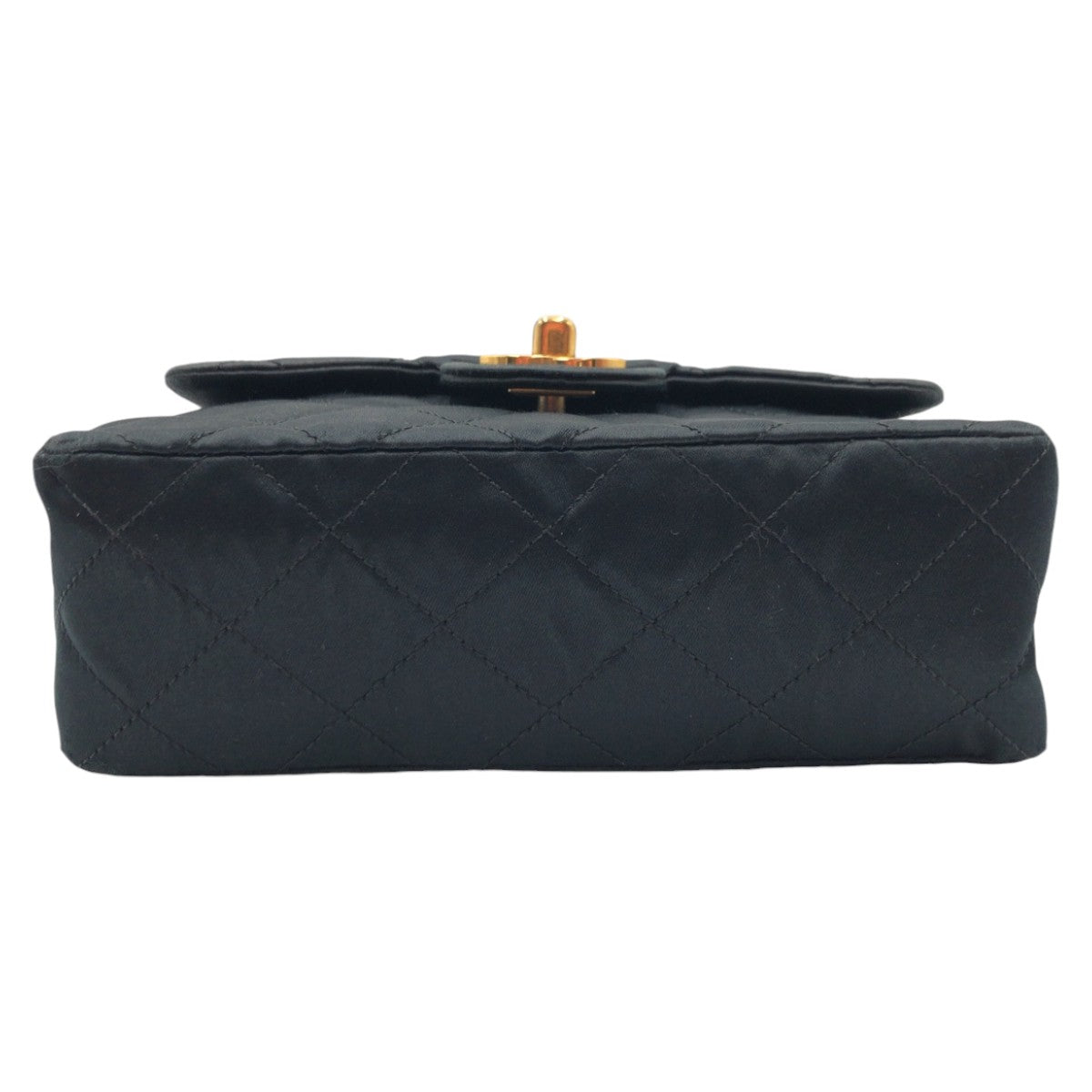 21044
CHANEL シャネル ヴィンテージ ミニマトラッセ ココマーク ターンロック ブラック 黒 ゴールド金具 サテン 斜め掛け ショルダーバッグ レディース AB