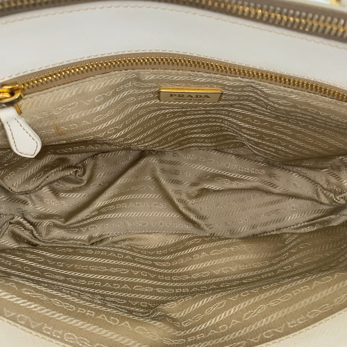 21098
PRADA プラダ サフィアーノ ガレリア ホワイト ゴールド金具 レザー トートバッグ ハンドバッグ レディース AB54