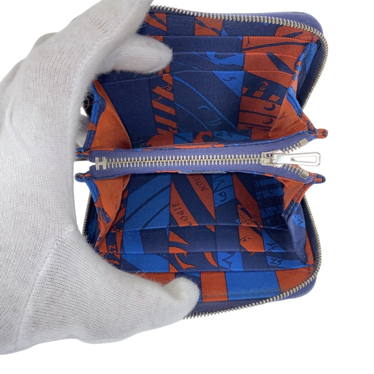 21125
HERMES エルメス アザップ シルクイン コンパクト ネイビー シルバー金具 ヴォーエプソン / シルク 折財布 コインケース 小銭入れ C刻印 レディース AB36