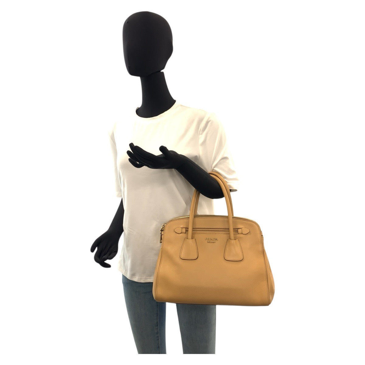 21138
PRADA プラダ サフィアーノ ベージュ ゴールド金具 レザー ハンドバッグ ショルダーバッグ 2way レディース ABP68