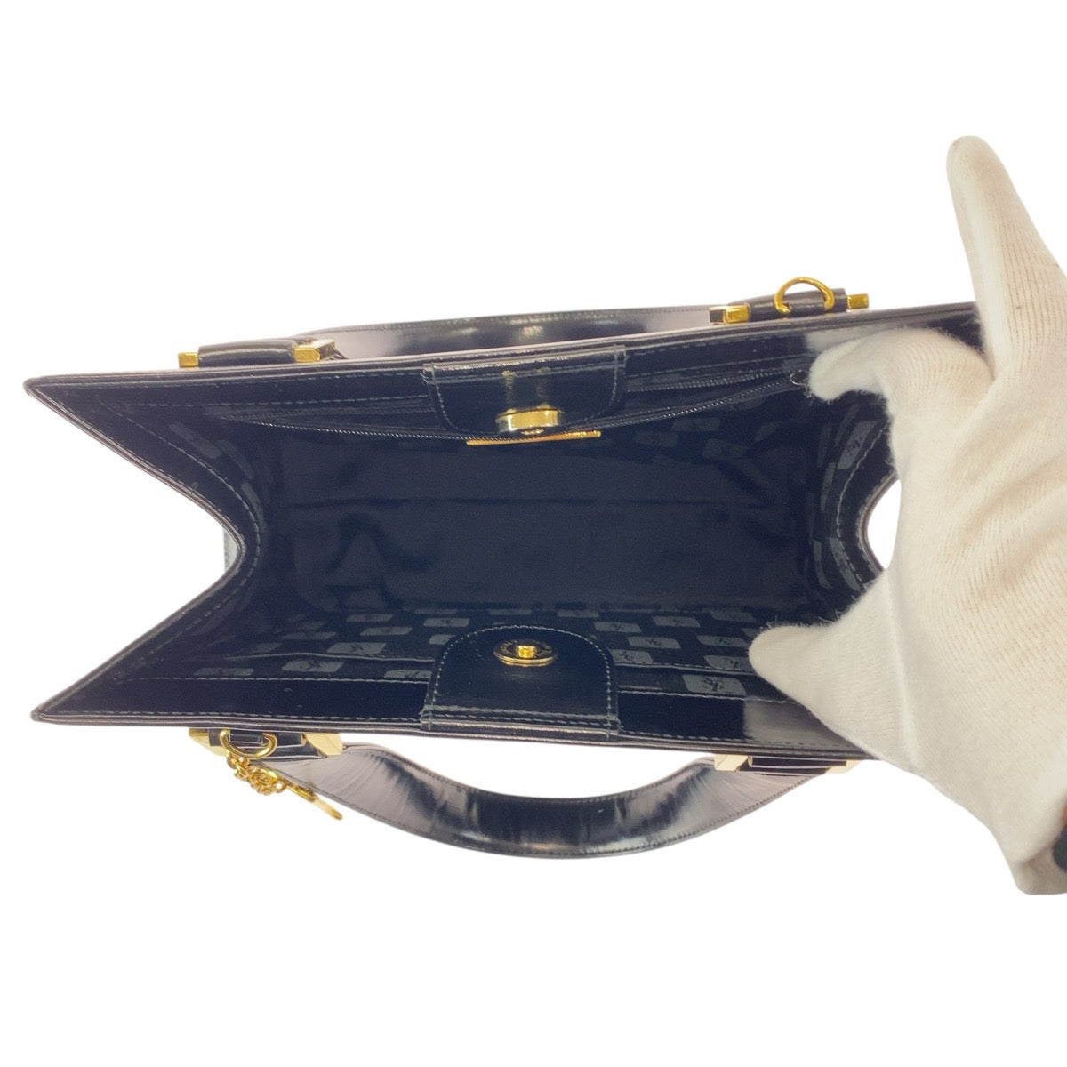 21150
YVES SAINT LAURENT イヴ サンローラン ヴィンテージ YSL カサンドラ ブラック 黒 ゴールド金具 レザー トートバッグ ショルダーバッグ 2way レディース ABP40