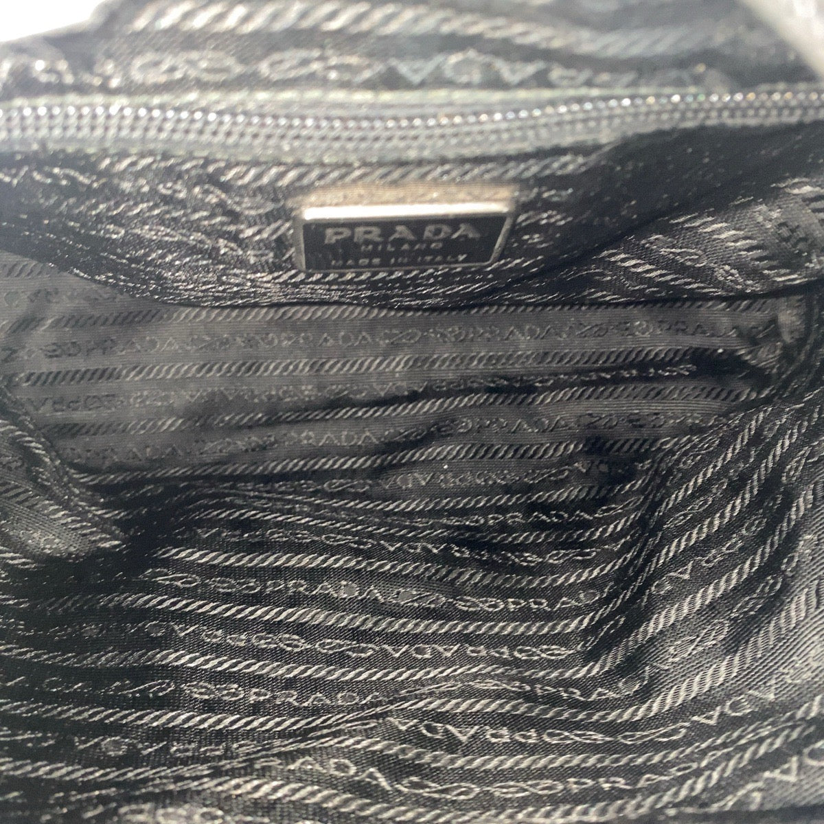 21154
PRADA プラダ テスート 三角ロゴプレート ブラック 黒 シルバー金具 ナイロン トートバッグ ショルダーバッグ レディース AB25