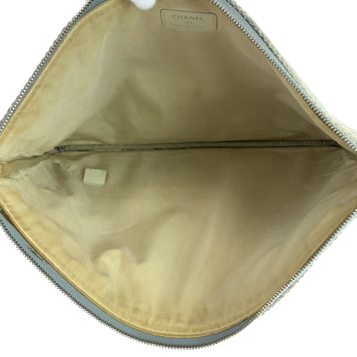 21174
CHANEL シャネル クルーズライン ドーヴィル ココマーク グレー シルバー金具 キャンバス クラッチバッグ セカンドバッグ ポーチ レディース AB43