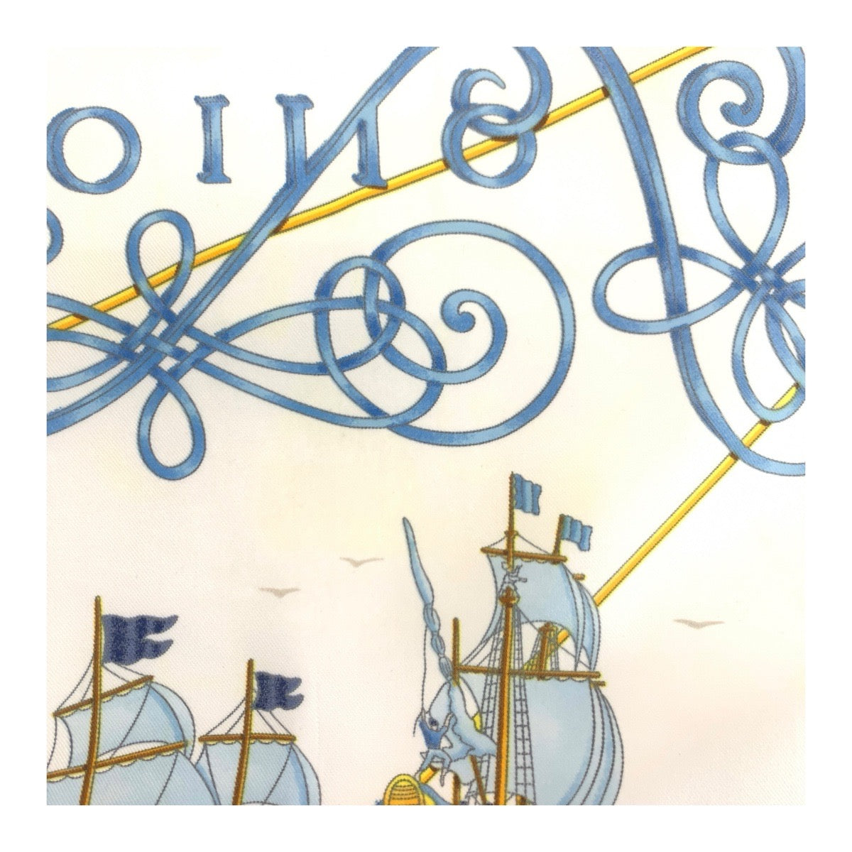 21213
HERMES エルメス カレ90 光の帆船 レッド ホワイト イエロー シルク スカーフ レディース A24