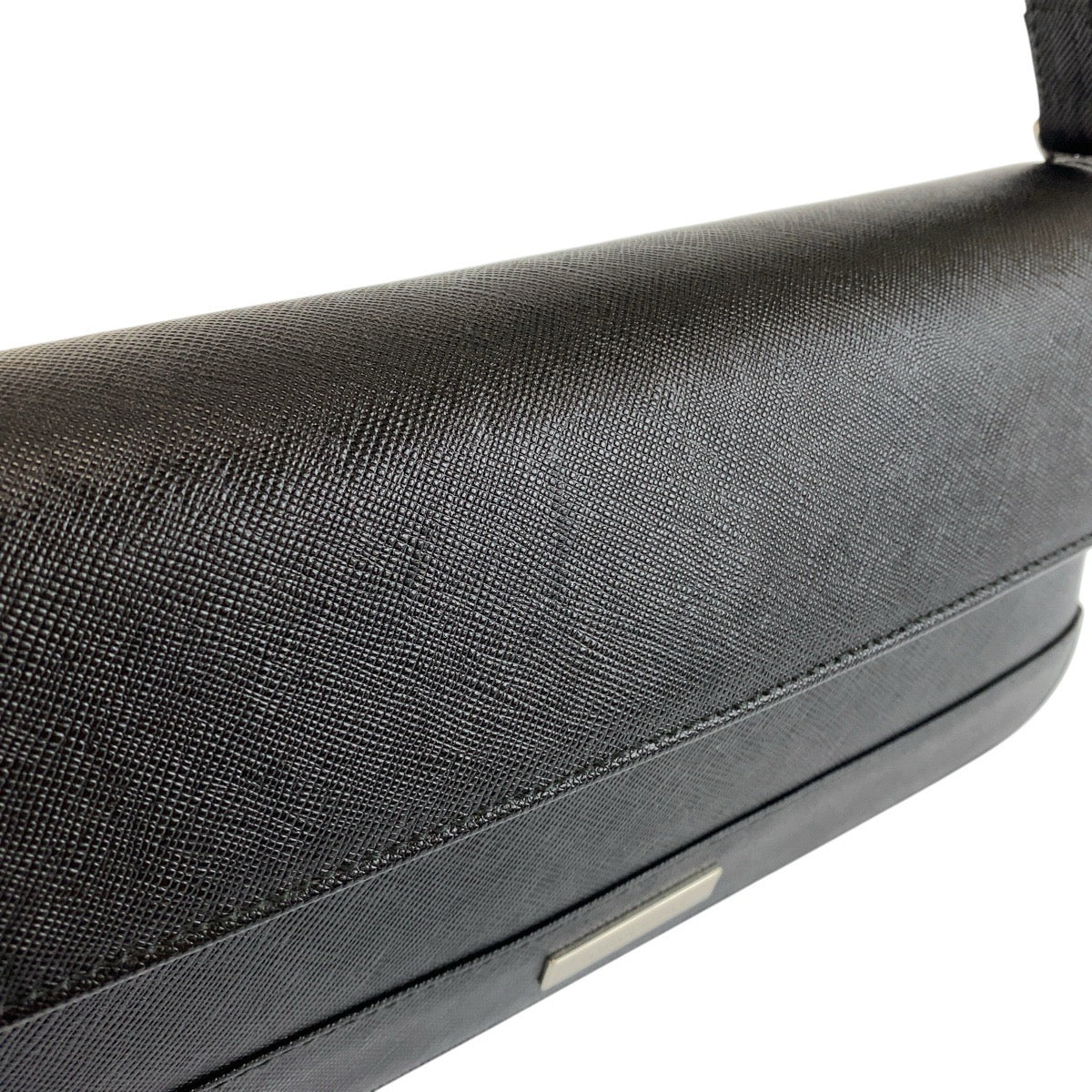 21223
BURBERRY バーバリー 中チェック柄 ブラック 黒 シルバー金具 レザー ショルダーバッグ レディース A28