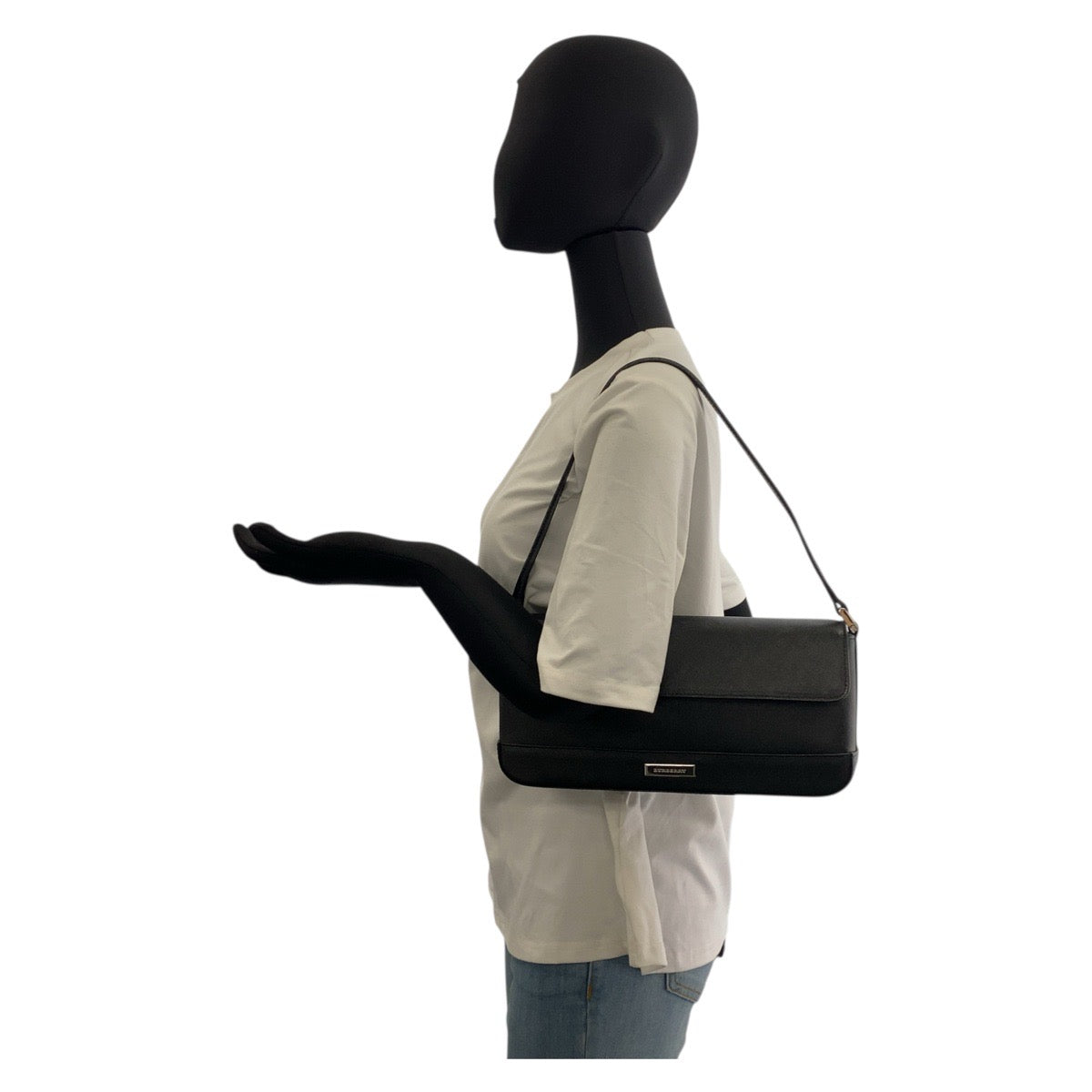 21223
BURBERRY バーバリー 中チェック柄 ブラック 黒 シルバー金具 レザー ショルダーバッグ レディース A28