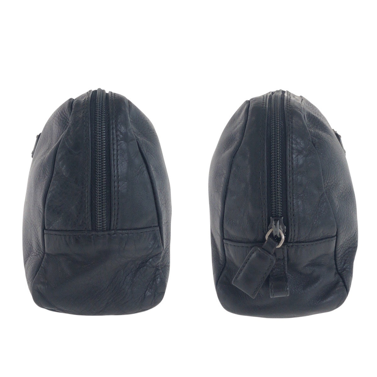 21226
PRADA プラダ 三角ロゴプレート ブラック 黒 シルバー金具 レザー ポーチ メイクポーチ 男女兼用 レディース ABP14