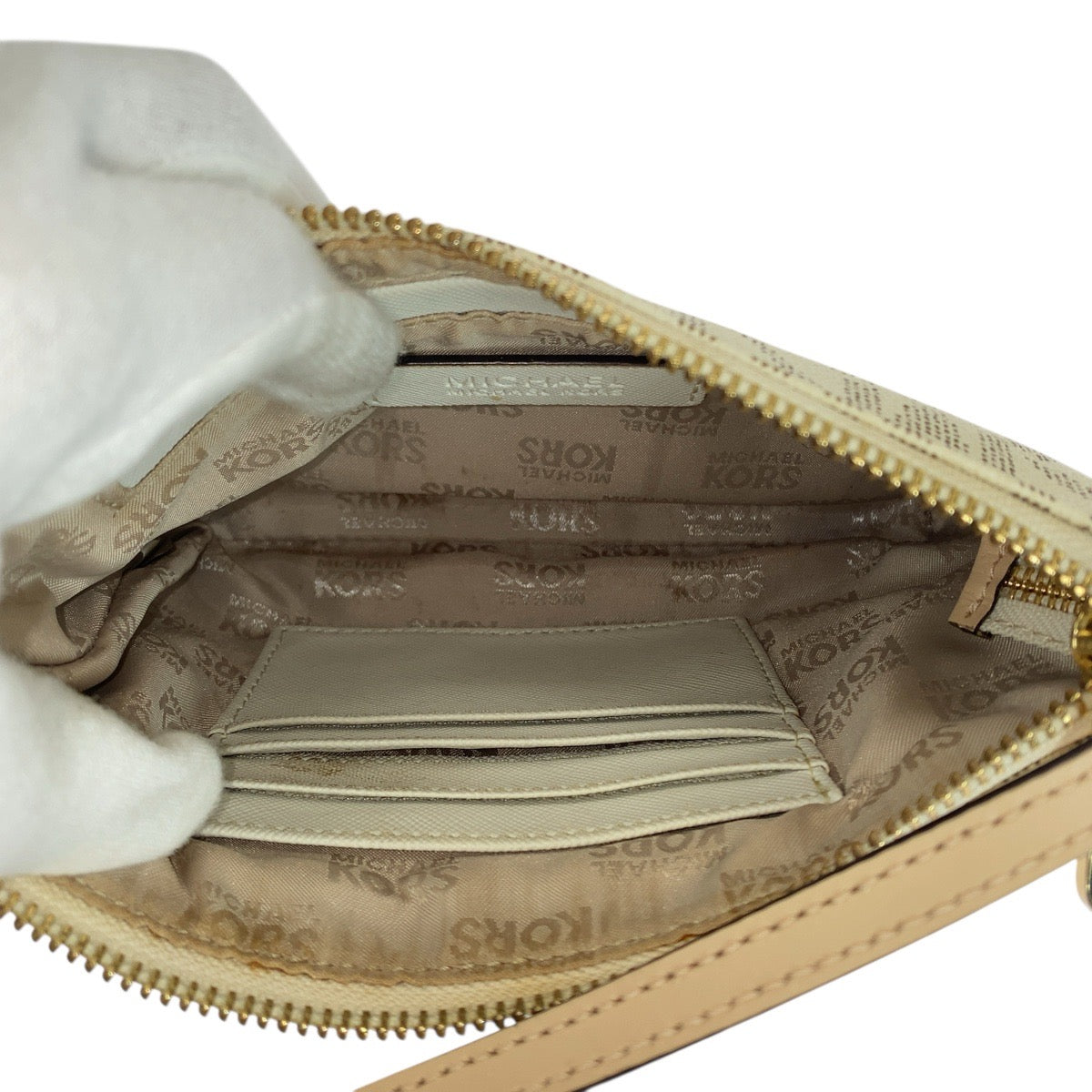 21252
Michael Kors マイケルコース オフホワイト ゴールド金具 PVC / レザー 35F1GJSW3B ハンドバッグ アクセサリーポーチ レディース ABP5