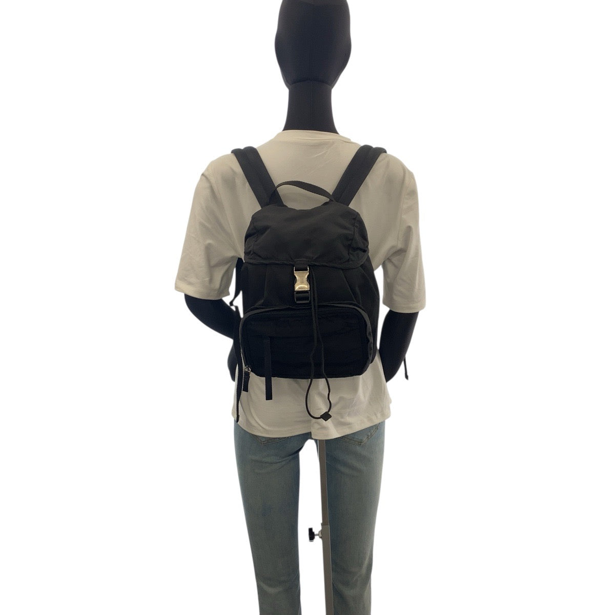 21255
PRADA Tessuto Triangle Logo Plate Black Silver Hardware Nylon Backpack Daypack Women's ABP38