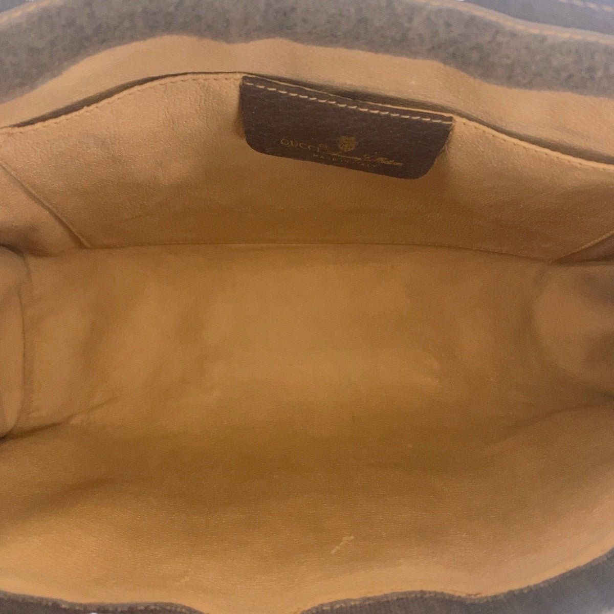 21263
GUCCI グッチ ヴィンテージ シェリーライン ブラウン ベージュ ゴールド金具 GGスプリームキャンバス / レザー 156 01 033 クラッチバッグ セカンドバッグ メンズ AB15