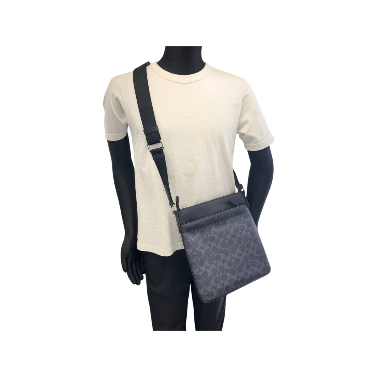 21291
COACH コーチ シグネチャー ゴッサム ネイビー PVC F54781 ショルダーバッグ ポシェット メンズ A16