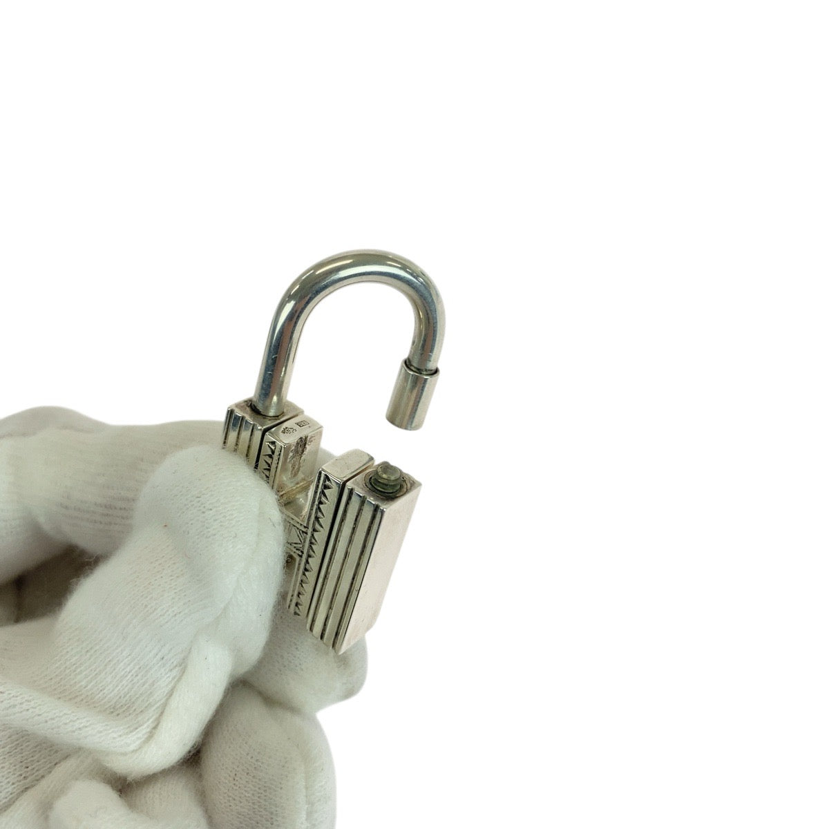 21301
HERMES エルメス トゥアレグ シルバー SV925 シルバー カデナ キーホルダー チャーム 男女兼用 レディース ABP