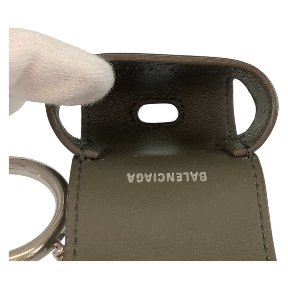 21302
BALENCIAGA バレンシアガ Cash グレー ブラウン シルバー金具 レザー 655679 3590 エアポッズケース AirPodsケース 男女兼用 メンズ ABP