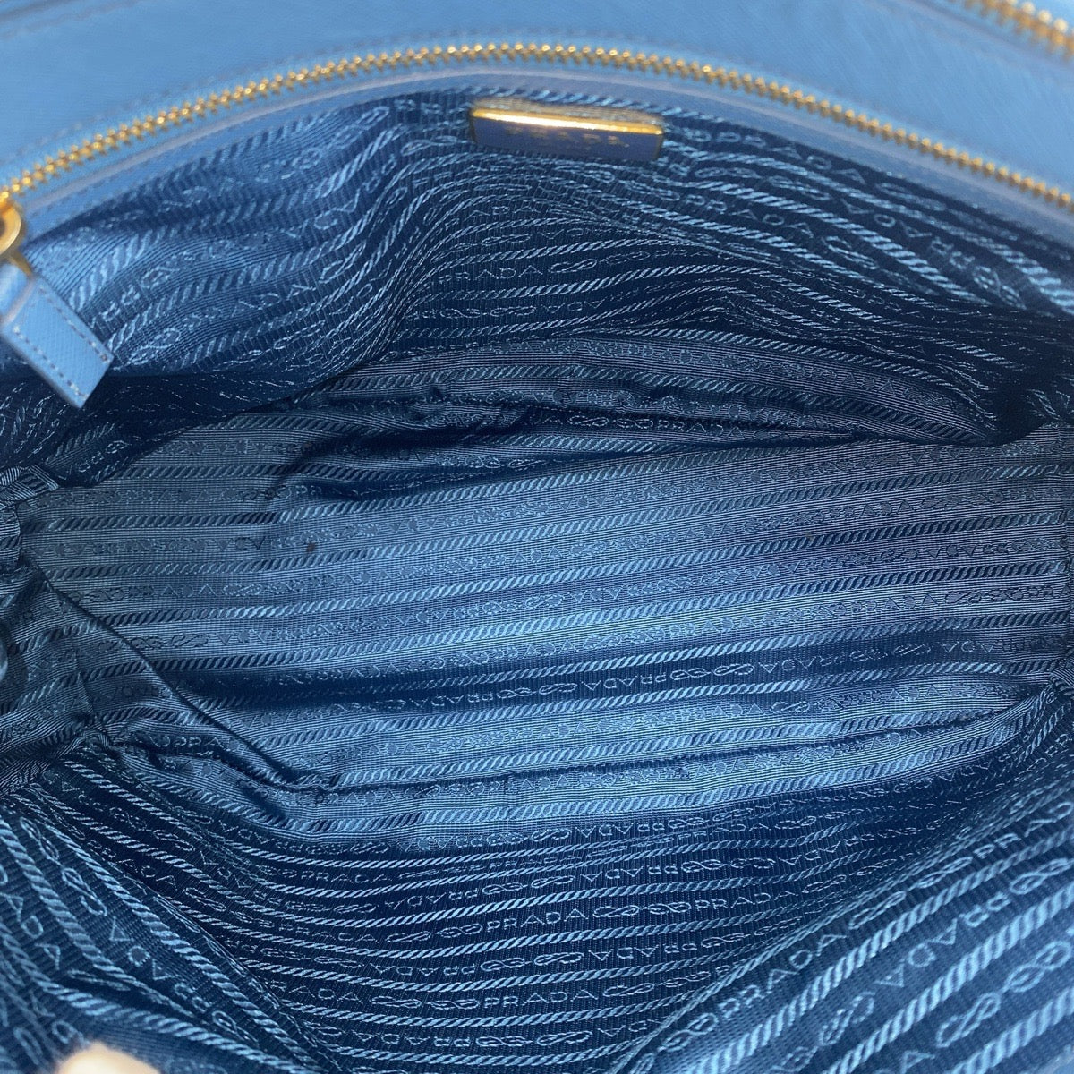 21378
PRADA Galleria Saffiano Triangle Logo Plate Blue Gold Hardware Leather Tote Bag Handbag Women's AB56