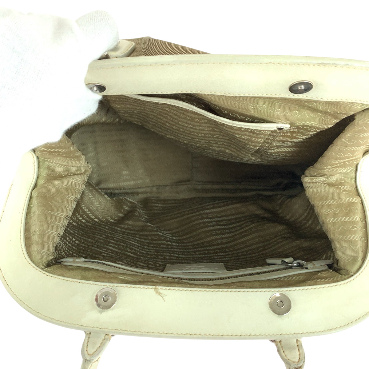 21388
PRADA プラダ ロゴジャガード ブラウン ホワイト ゴールド金具 キャンバス ハンドバッグ トートバッグ ショルダーバッグ レディース ABP40