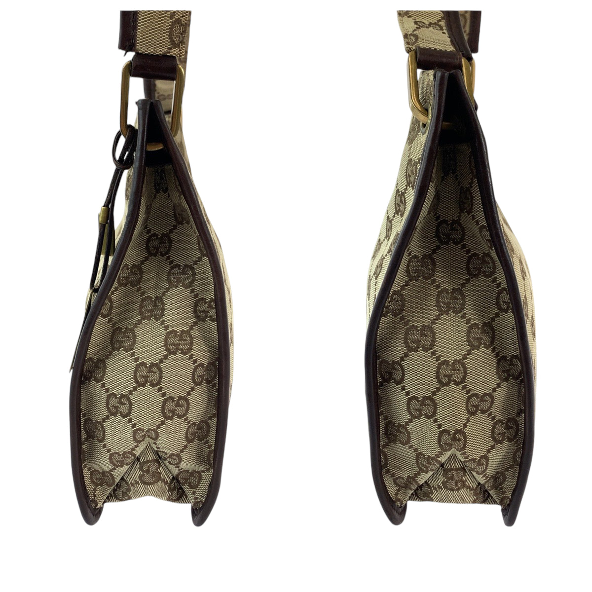 21394
GUCCI グッチ プレートチャーム ベージュ ブラウン ゴールド金具 GGキャンバス 91762 ショルダーバッグ ポシェット レディース AB40