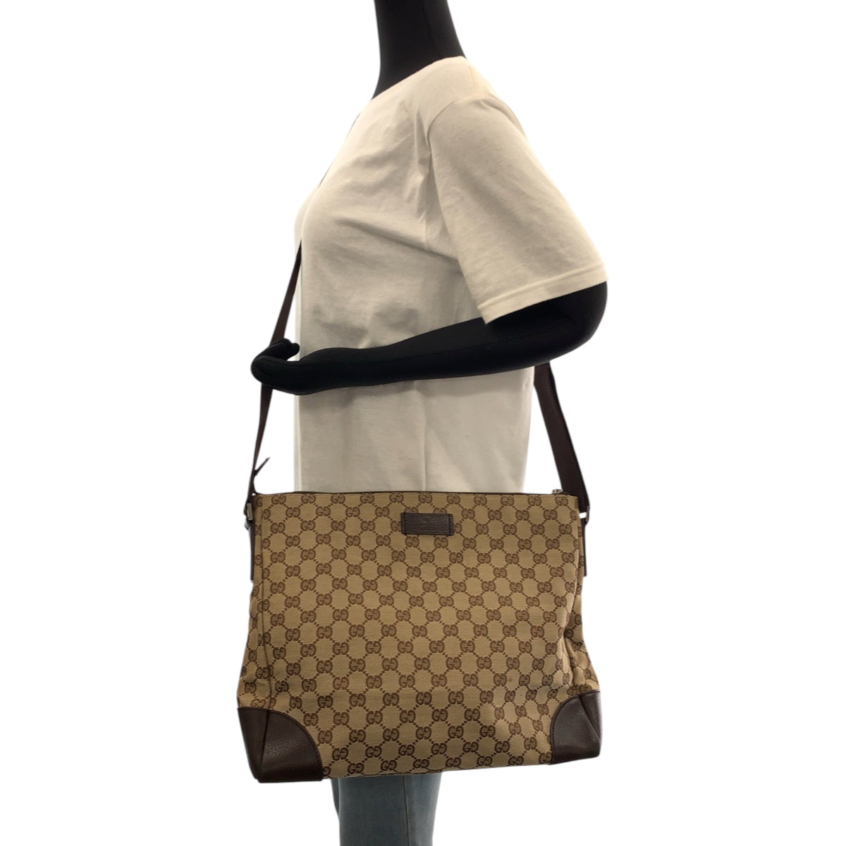 21403
GUCCI グッチ 男女兼用 ベージュ ブラウン シルバー金具 GGキャンバス 110054 ショルダーバッグ メッセンジャーバッグ レディース ABP40