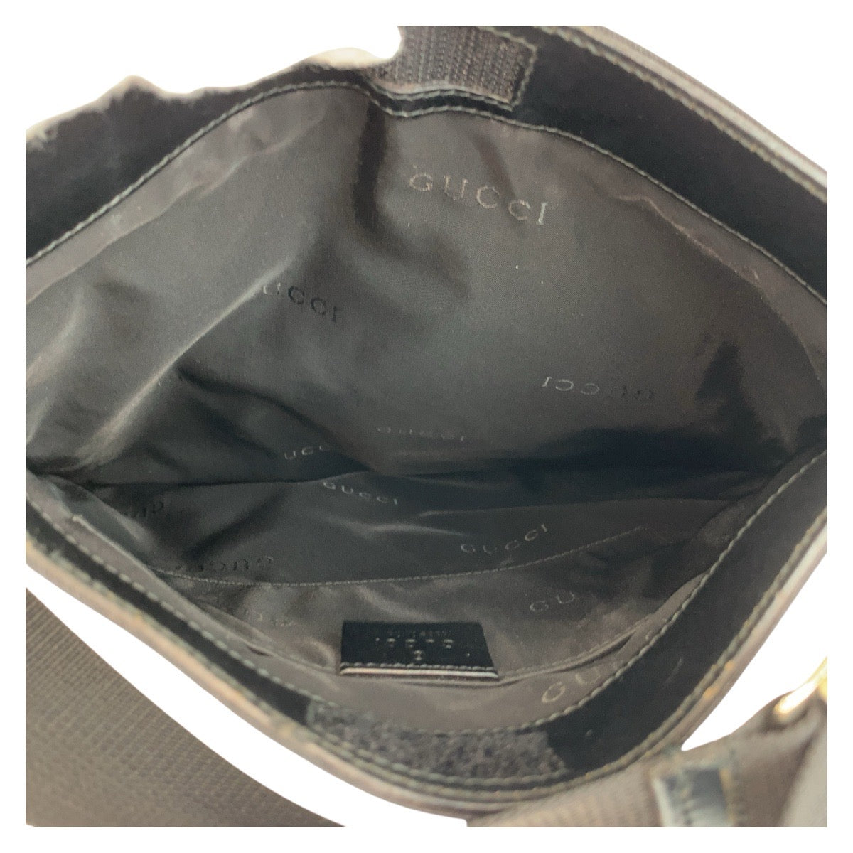 21513
GUCCI グッチ ブラック 黒 シルバー金具 ナイロン / レザー 019 0335 ショルダーバッグ メッセンジャーバッグ メンズ AB20