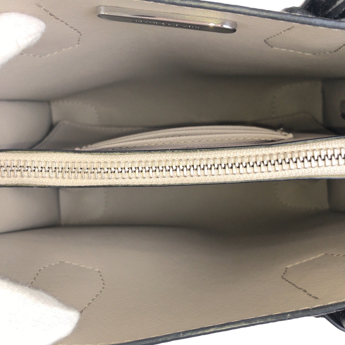 21528
Michael Kors マイケルコース グレー マルチカラー シルバー金具 レザー トートバッグ ショルダーバッグ 2WAY レディース A16