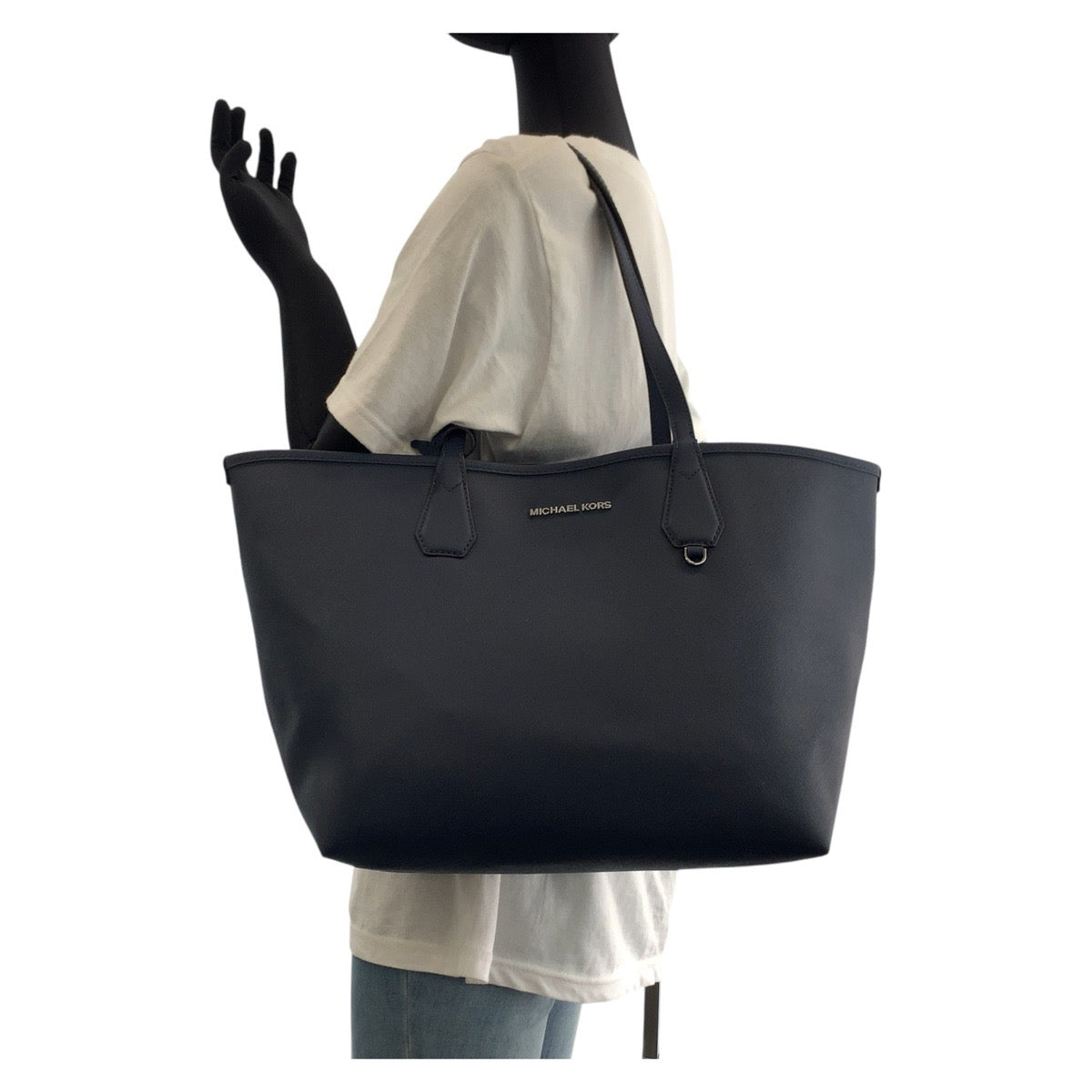 21531
Michael Kors マイケルコース リバーシブル ネイビー シルバー金具 レザー トートバッグ ショルダーバッグ レディース A18