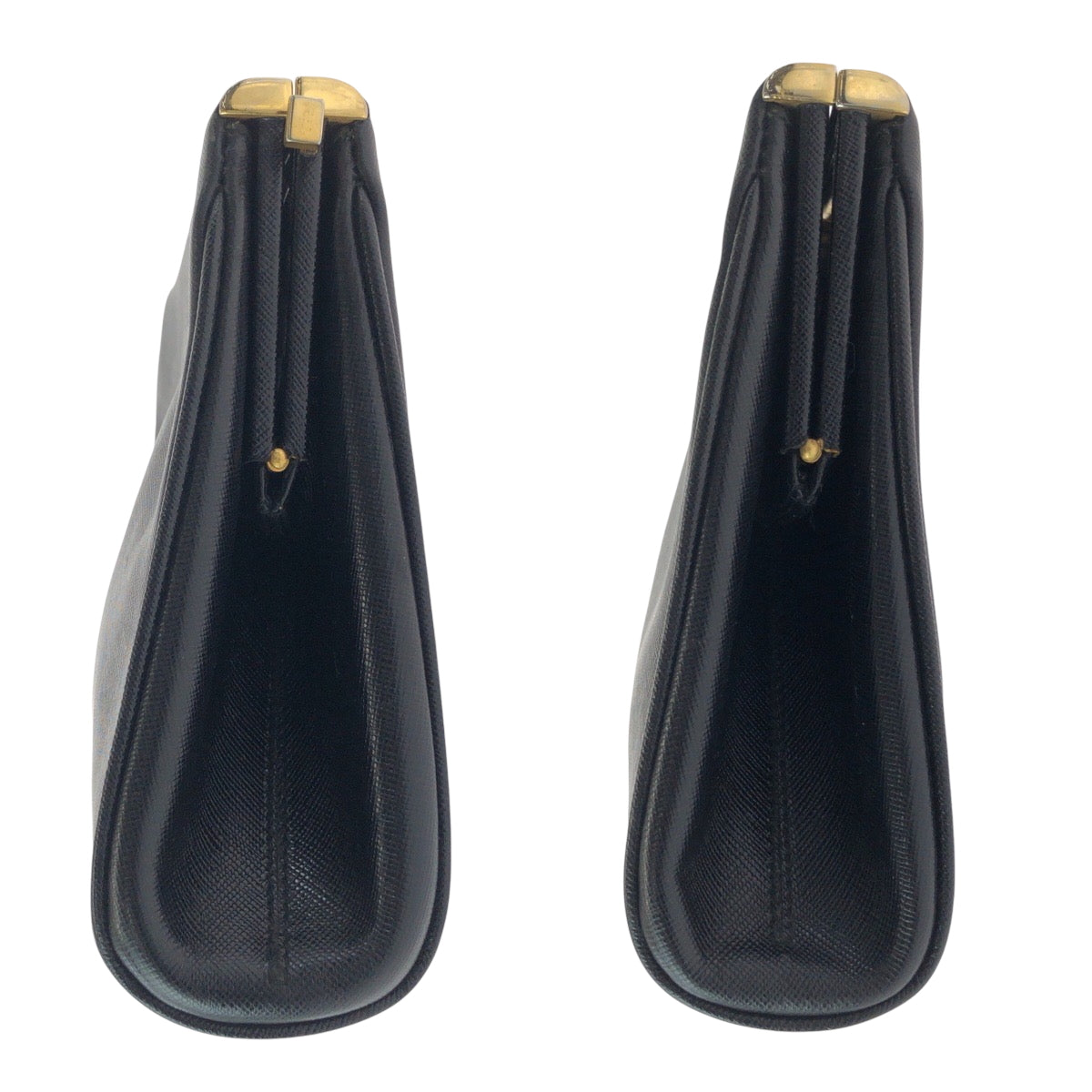 21537
PRADA プラダ ヴィンテージ サフィアーノ ロゴ ブラック 黒 ゴールド金具 レザー セカンドバッグ クラッチバッグ レディース A26