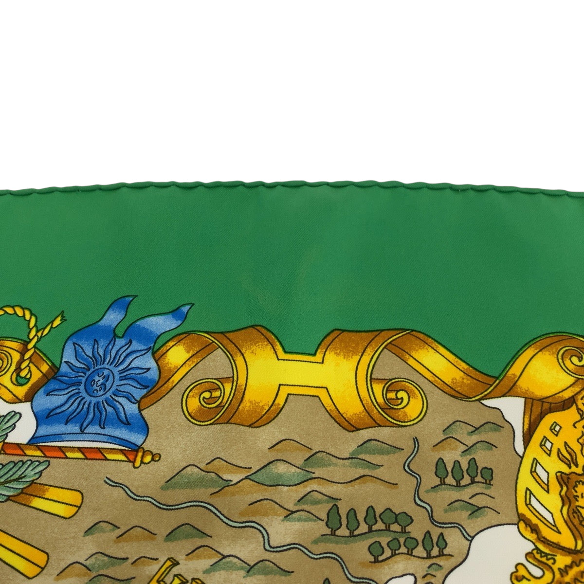 21550
HERMES エルメス カレ90 VOILES DE LUMIERE グリーン マルチカラー シルク 大判スカーフ レディース A19