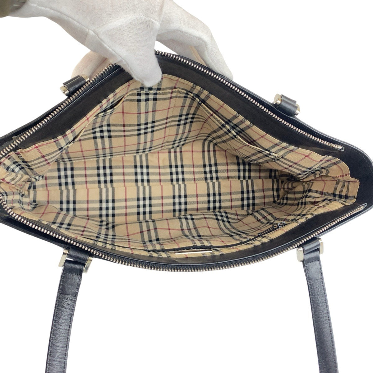 21602
BURBERRY バーバリー 中チェック柄 ブラック 黒 シルバー金具 レザー / キャンバス トートバッグ ショルダーバッグ レディース ABP22