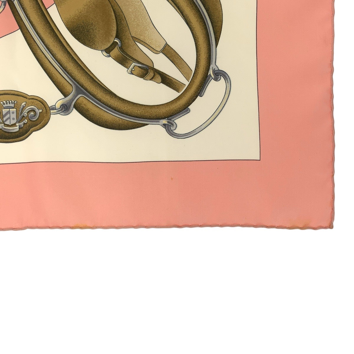 21606
HERMES エルメス カレ90 ATTELAGE EN ARBALETE ピンク マルチカラー　 シルク スカーフ レディース AB14