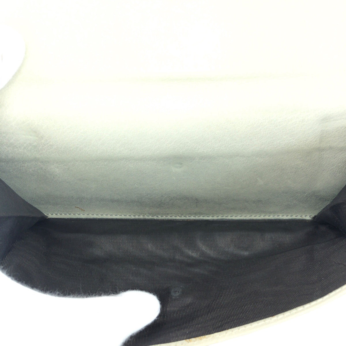 21634
GUCCI グッチ ベージュ ゴールド金具 GGキャンバス / レザー 257303 長財布 ロングウォレット レディース B