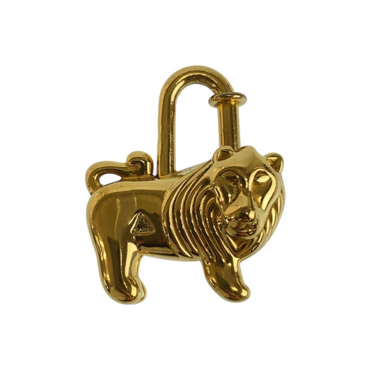 21648
HERMES エルメス アフリカ カデナ ライオン ゴールド メタル カデナ キーホルダー チャーム 男女兼用 レディース A80