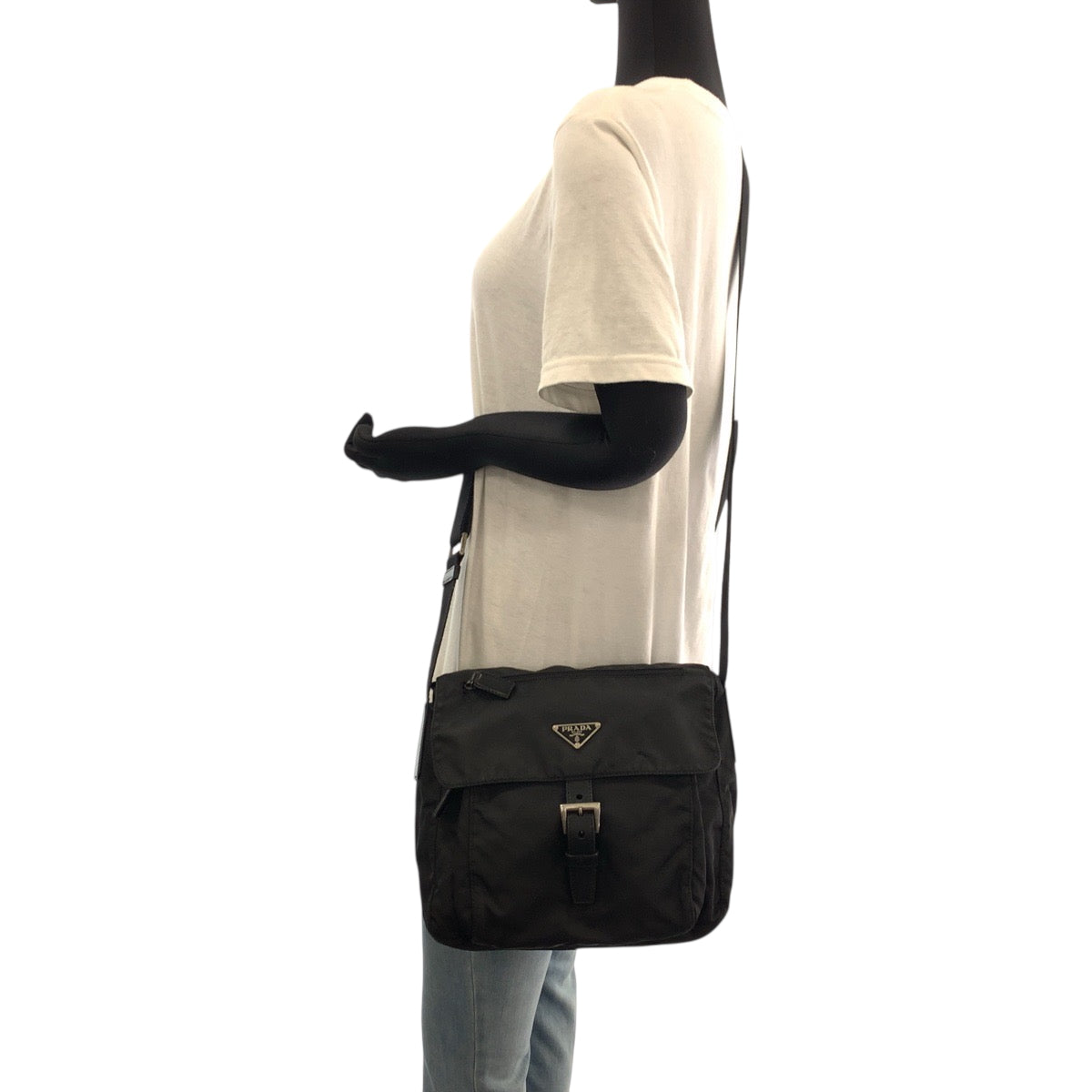 21672
PRADA プラダ テスート 三角ロゴプレート ブラック 黒　シルバー金具 ナイロン ショルダーバッグ ポシェット レディース AB